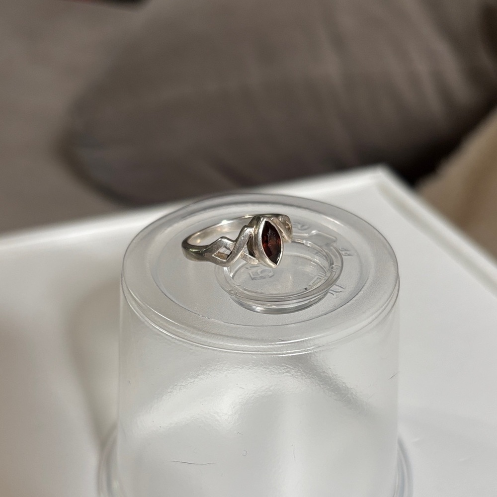 Vintage 925 ring